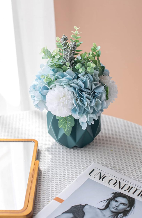 The Eco-Friendly Choice: Why Artificial Plants Are Sustainable in 2025